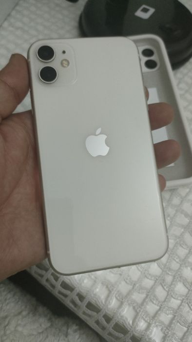 Продам айфон 11 срочно
