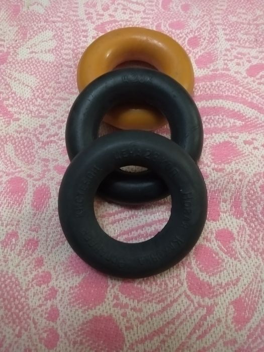 Гантели чугунные,литые. Гантеля пружинная. Эспандер для рук. СССР.