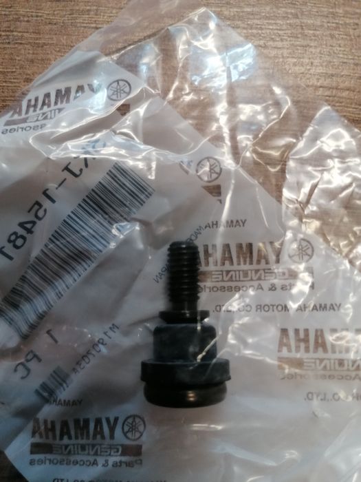 Болчета за капака на вариатора на Т-МАХ500 и X-MAX