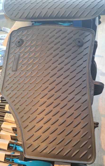 Гумени стелки за Фолксваген Пасат Passat Тигуан Tiguan Touran Тоаран