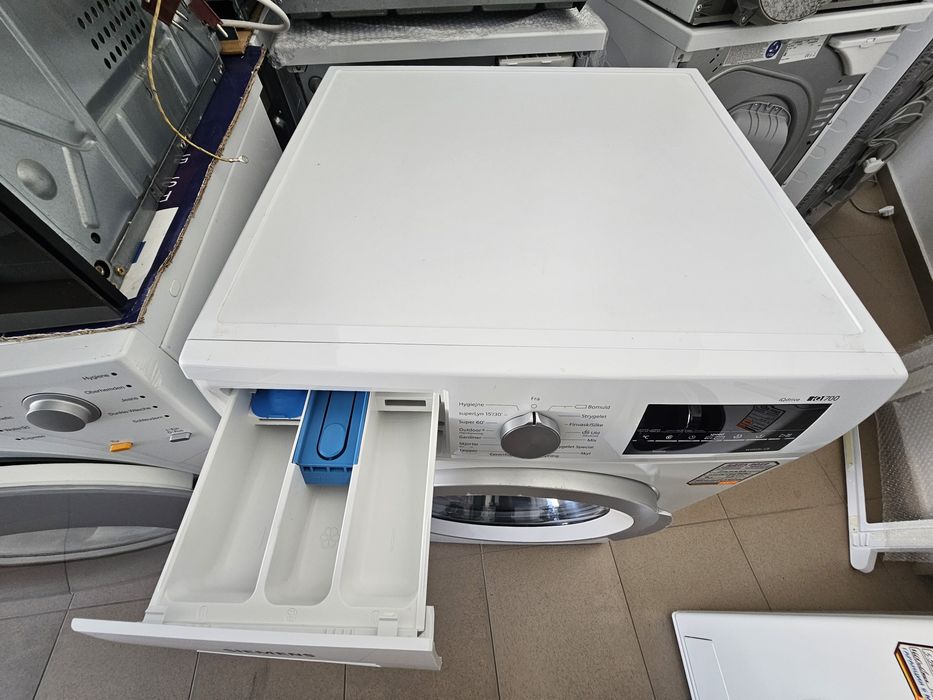 Пералня SIEMENS iQ700