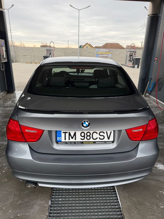 Vând bmw e90 2010 2.0d 184hp automat