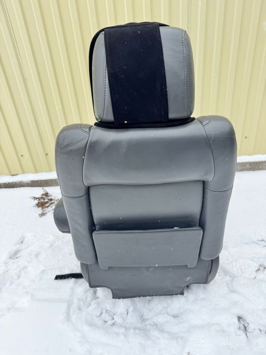 Кресла передние Lexus GX 470