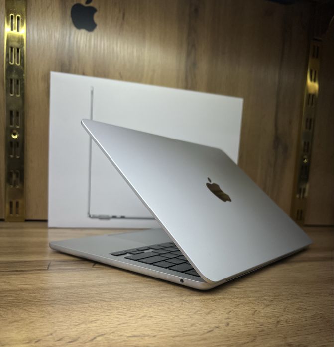 MacBook Air M2 100% 31 sikl silver