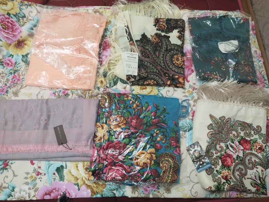 Продам женские платки