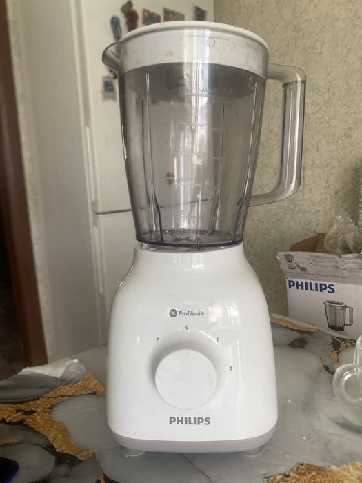 Продам блендер philips почти новый