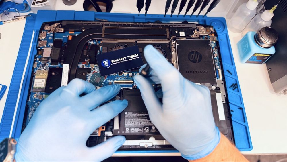 Service Laptop Iasi • Reparatii Laptop • MacBook • Display • Windows