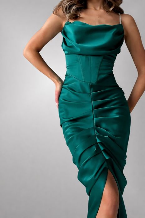 Продам платье корсетного типа