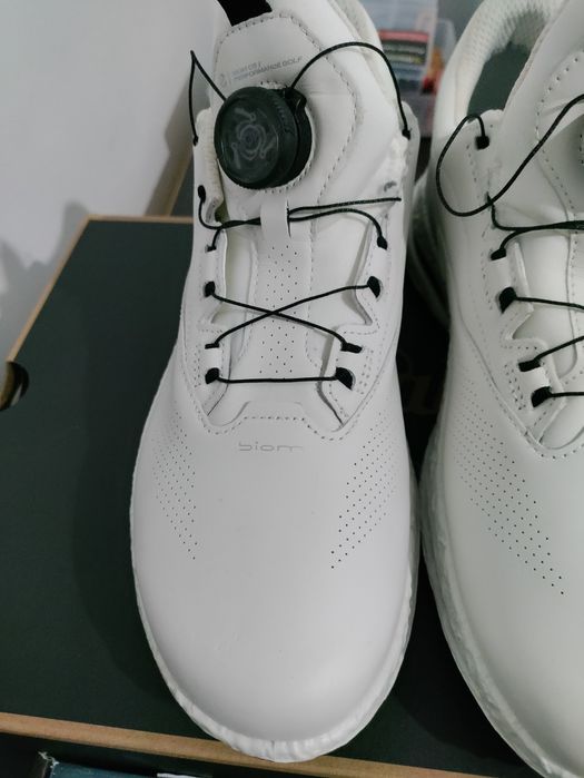 Model ECCO BIOM C5, alb, cu sistem BOA