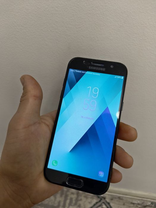 Самсунг А5 (2017) 4G