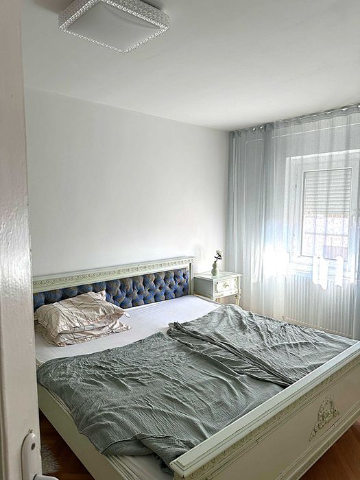 Apartament de inchiriat cu 2 camere cu Centrală Proprie, la etajul 4 - in Cartierul Micalaca zona Miorita, Arad