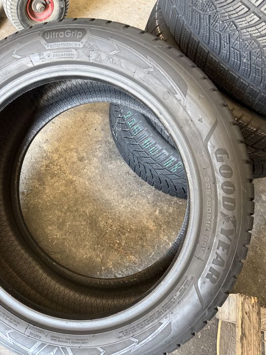 2 anvelope iarna 225/50/18 , GoodYear , 7 mm , DOT 2021 !