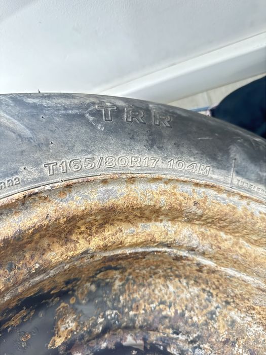 Продам запаску на Альфард