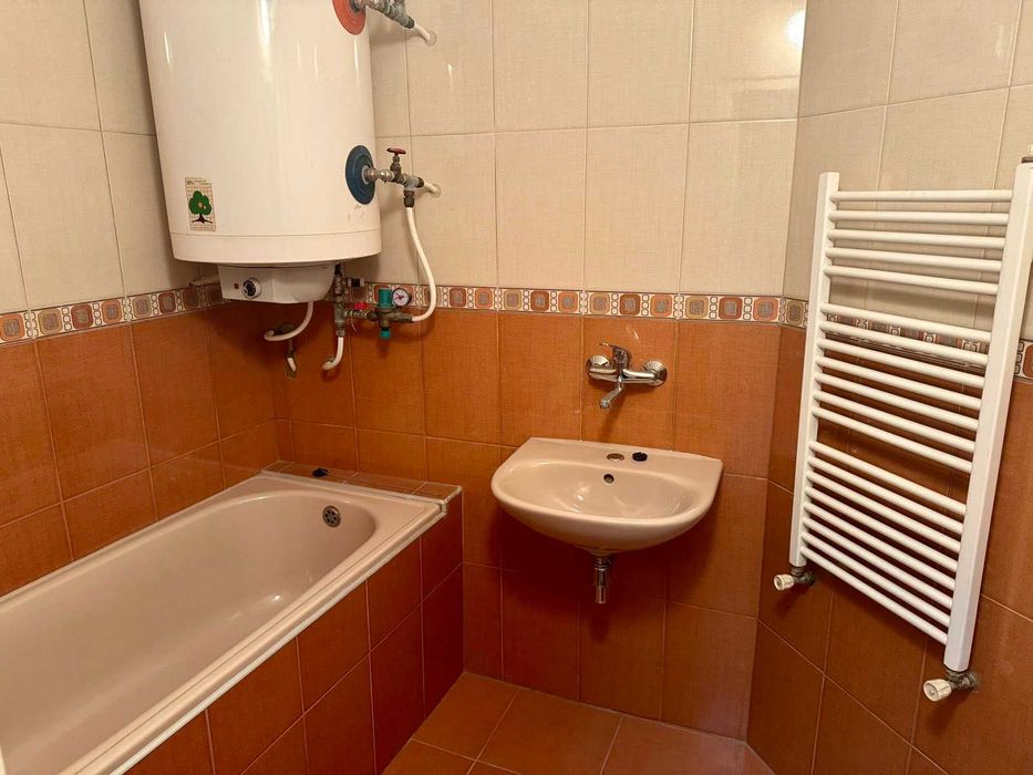 Дава се под наем Офис в Бургас, Център - 94 кв.м за 510 € - Снимка #9