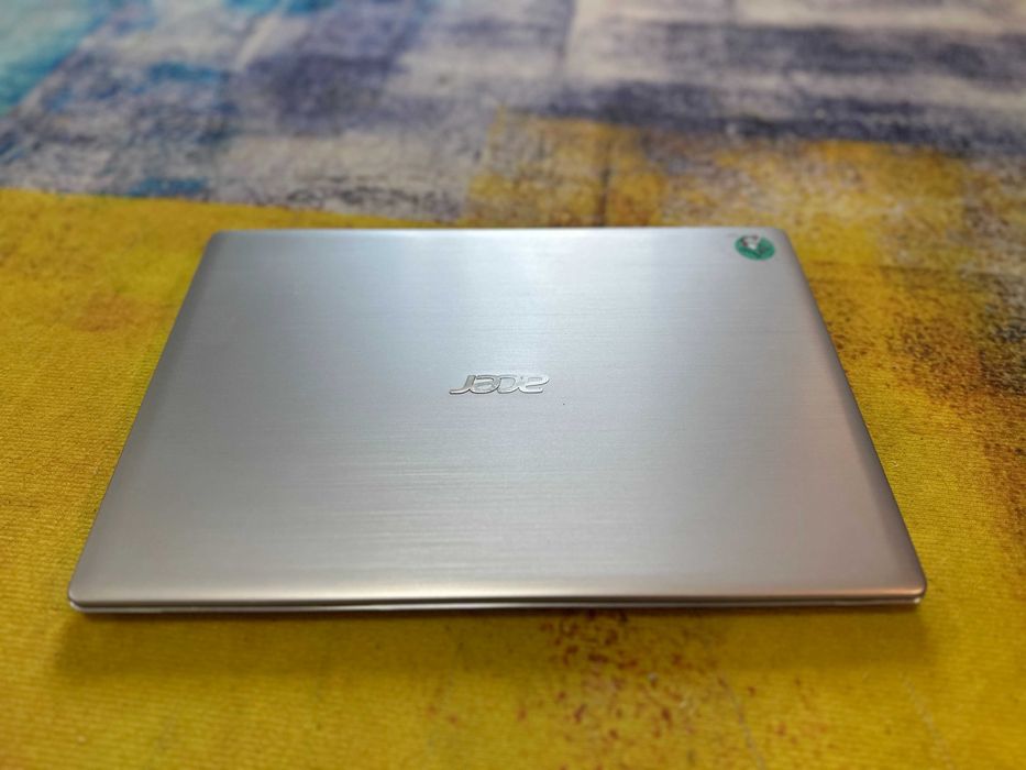 Acer Swift 3, quadocre, 4 gb, ssd 120 gb,