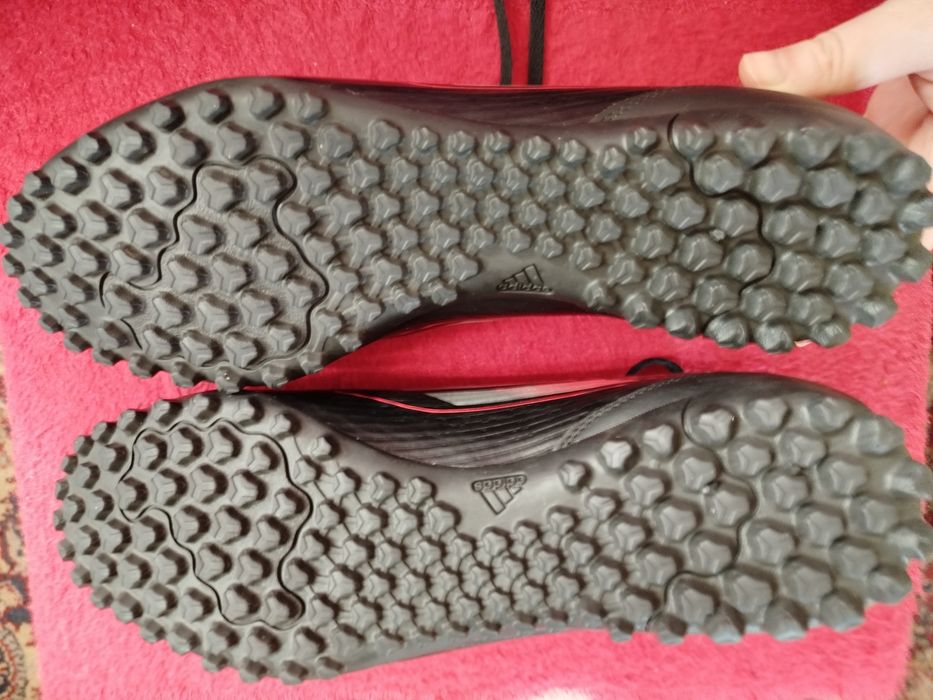 Обувки за футбол Adidas F50