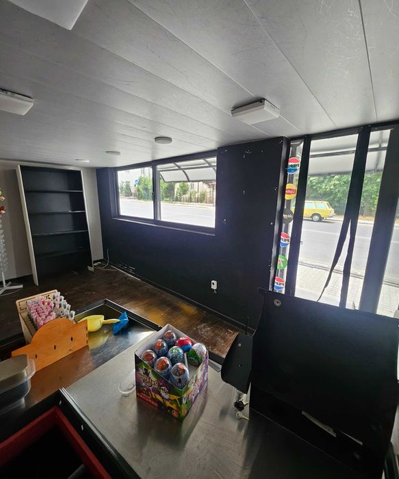 Продаётся или сдаётся магазин!