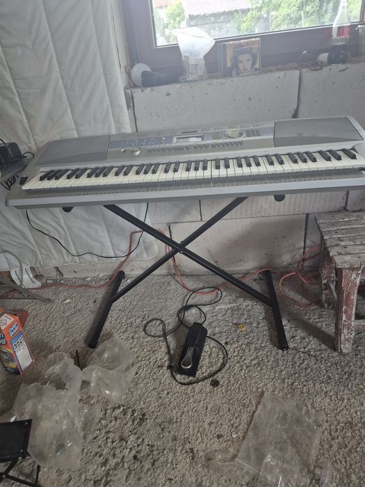 Orgă Yamaha dgx200