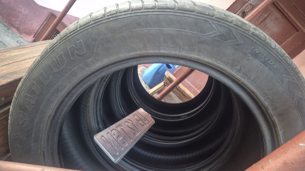 4 cauciucuri(225 55 R18) vară