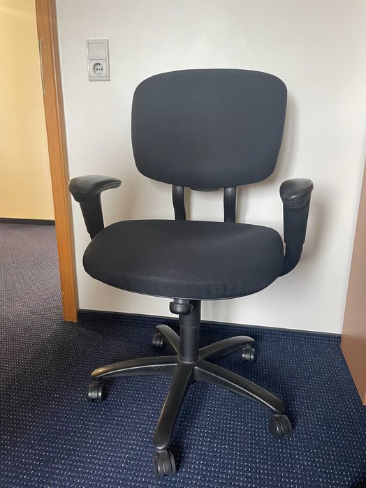 Столове за офисно помещение