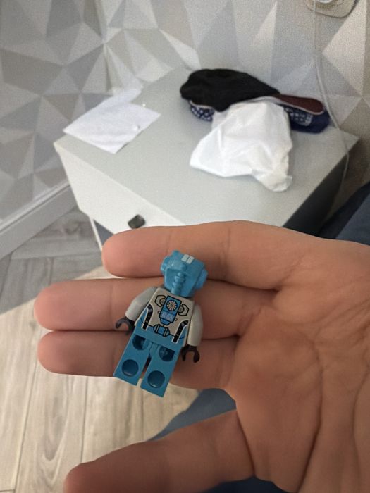 Dark Azure Robot Sidekick,