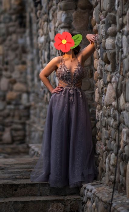 Продавам уникална бална рокля