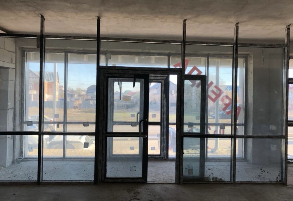 Продам алюминиевый витраж с дверями