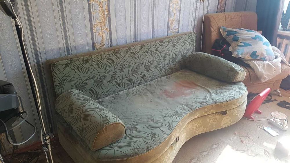 Продам диван и 2 кресла