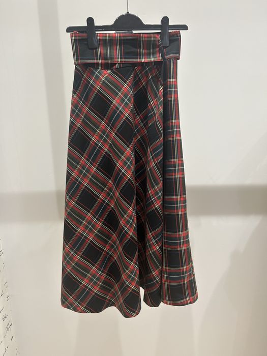 Fusta Zara Xs cu talie inalta , midi