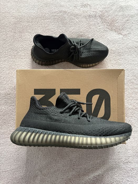 Adidas Yeezy 350 V2 Cinder Black