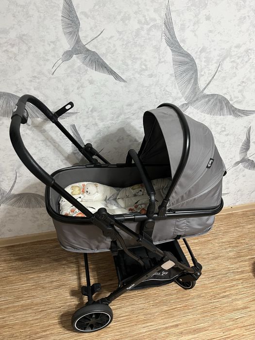 Продам коляску 2 в 1