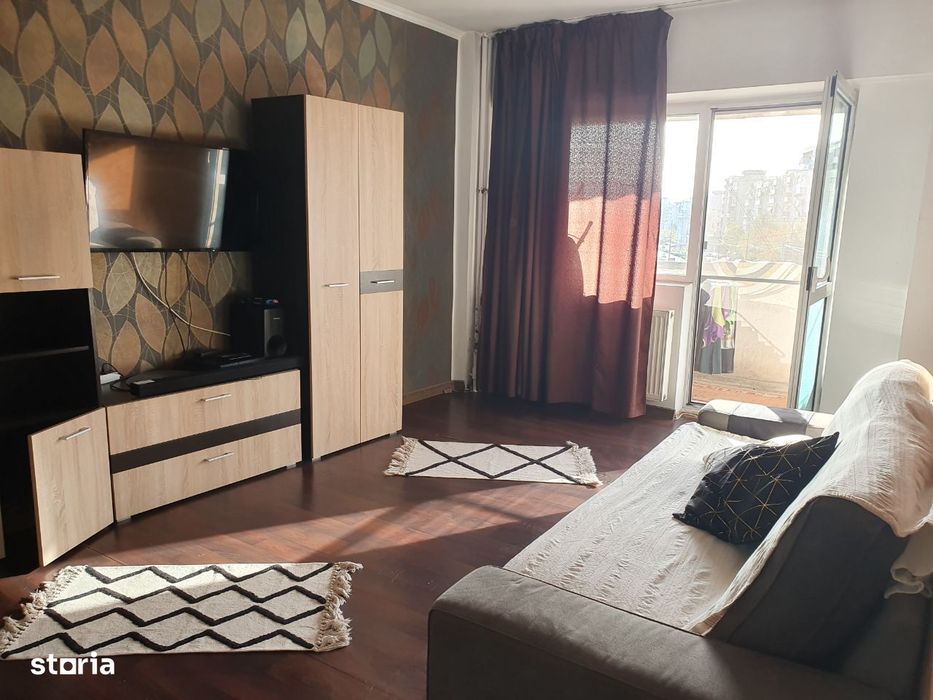 Piata M Viteazu, ap. 2 cam, et 1, mobilat, 350 euro