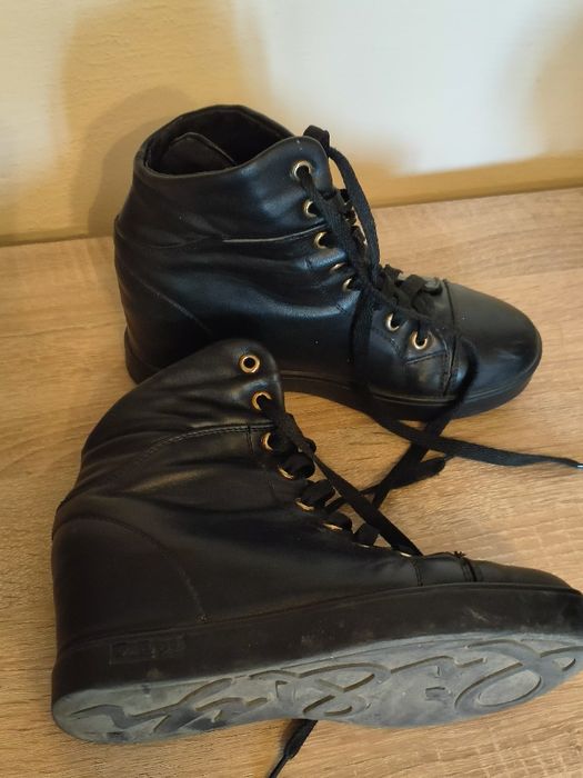 Adidași damă negri