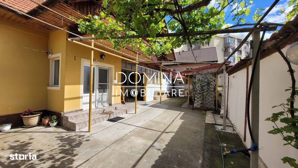 Casa + 800 mp teren, Targu Jiu, str. 14 Octombrie,  zona centrala