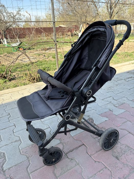 Складная Коляска.