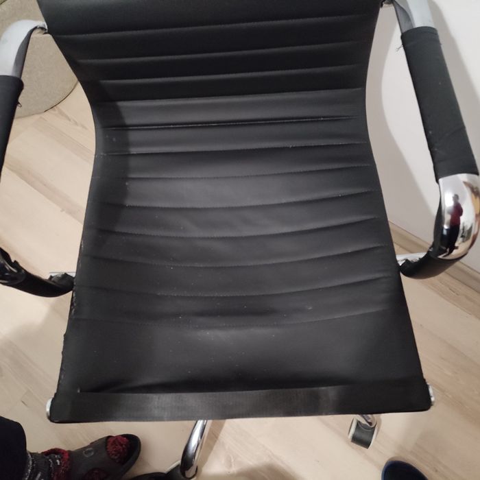 Офис стол в запазено състояние