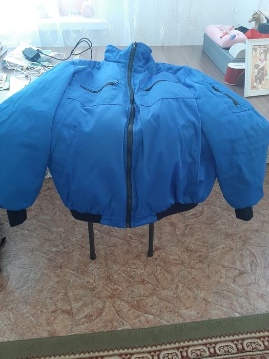 Продажа демисезонных курток( спецодежда).