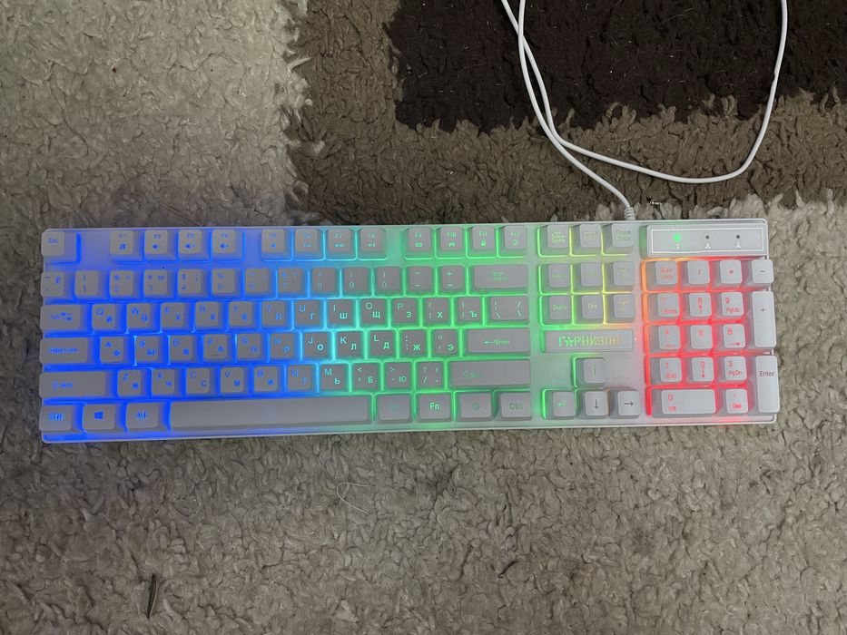 Продам клавиатуру