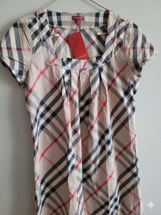 Платье BURBERRY (46/48 р-р)
Фирма/ Бренд: BURBERRY