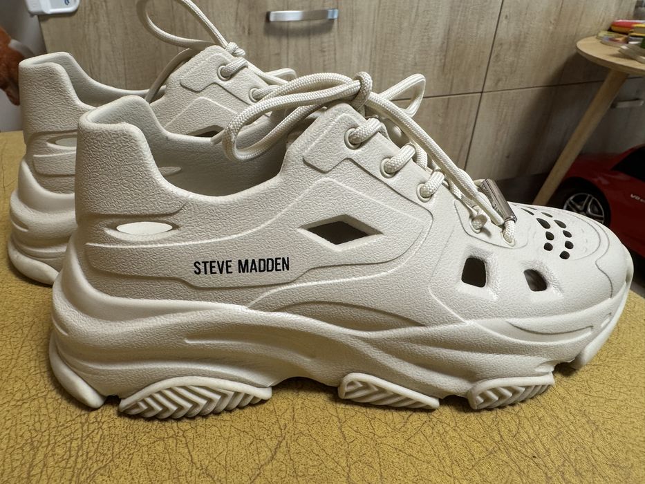 Steve Madden маратонки -38 р-р