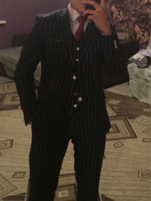 Продается костюм