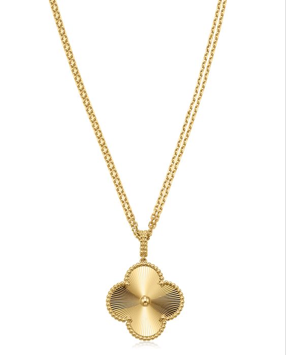 Позлатени колиета Magic Alhambra by Van Cleef & Arpels