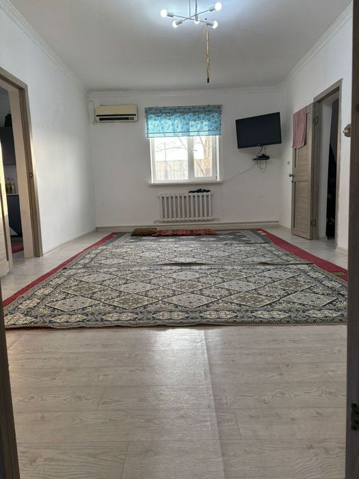 Уй сатылады 4бөлмелі