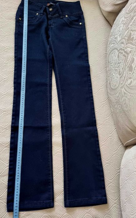 Blugi bleumarin, marimea 26