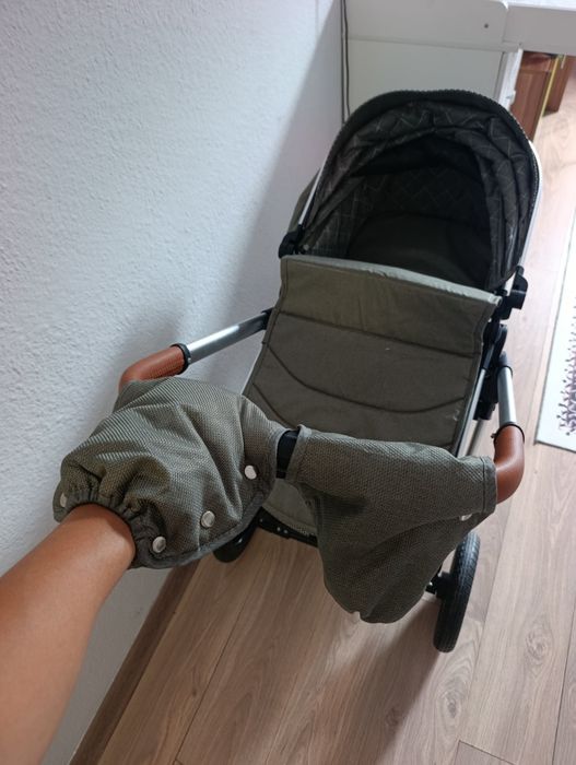 Продам коляску 3в1