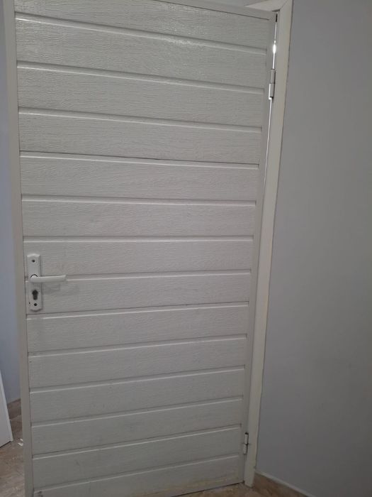 Алюминовые двери