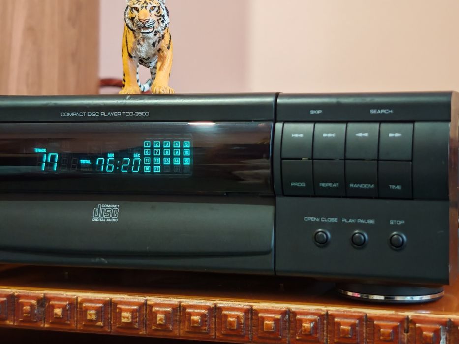 Köhel TCD-3500. Cd player rar. Date tehnice mari. Preț fix !