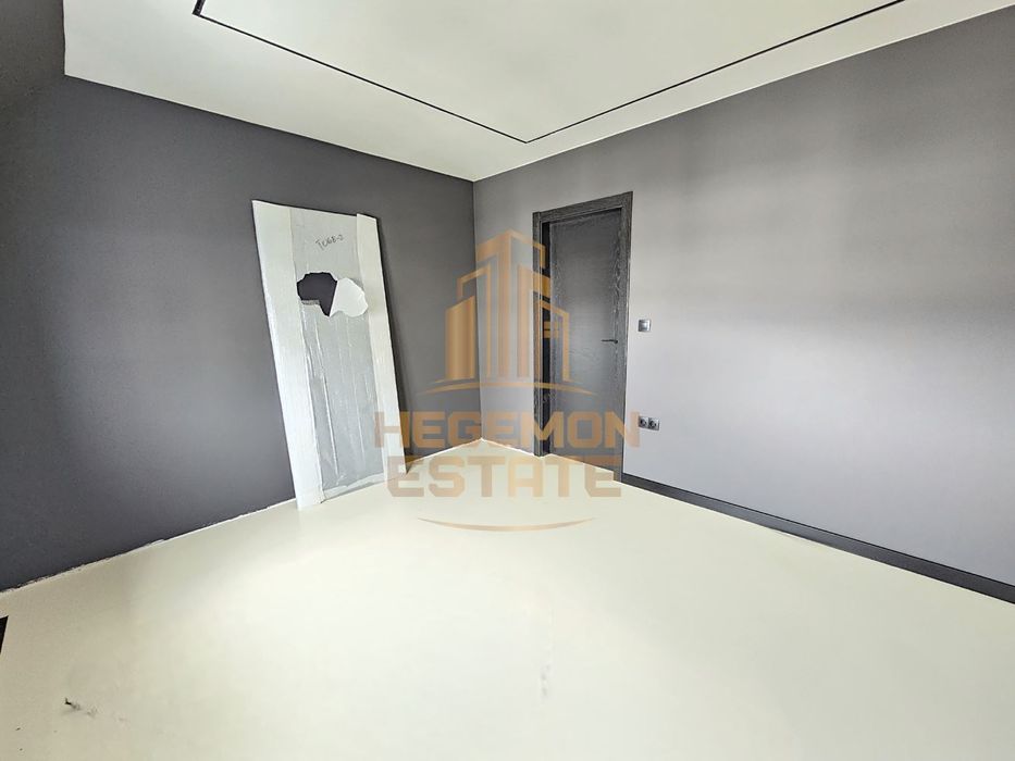 Продава се Тристаен апартамент в Варна, Център - 106 кв.м за 1683 €/кв.м - Снимка #4