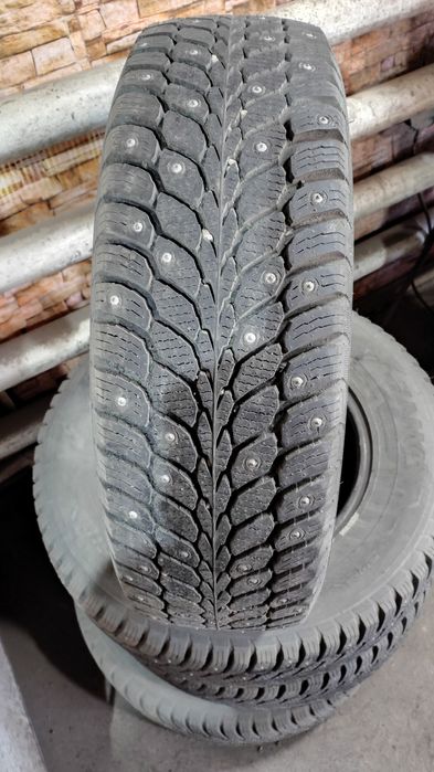 Продам шины зимние шины 4 штук