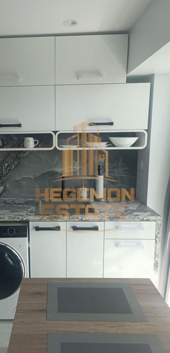 Продава се Тристаен апартамент в Варна, Левски - 68 кв.м за 2456 €/кв.м - Снимка #1